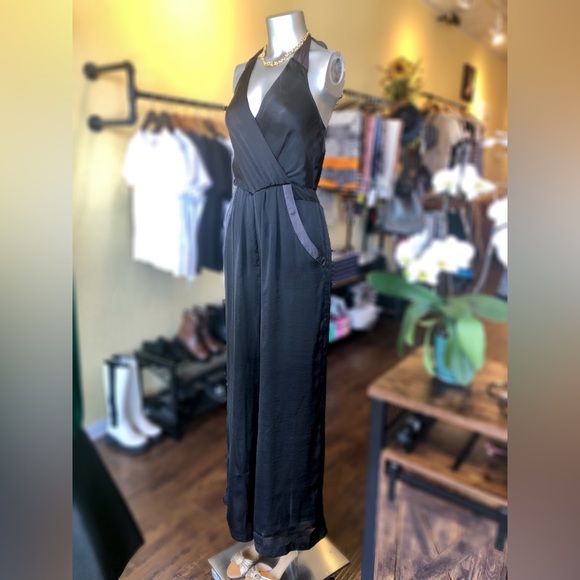 One Piece Romper with Halter Top S - Picture 3 of 4